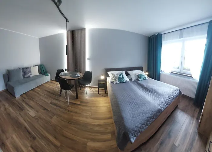 Pod Lasem * シクラルスカ・ポレンバ