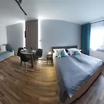 Pod Lasem * Sklářská Poruba