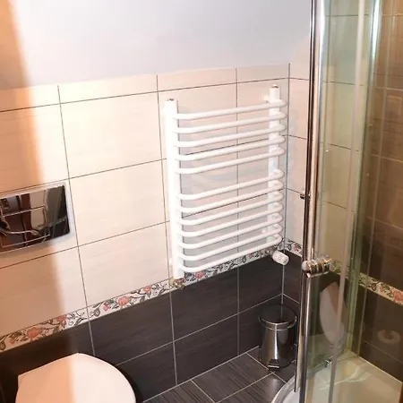 Quarto em Acomodações Particulares Pod Lasem *