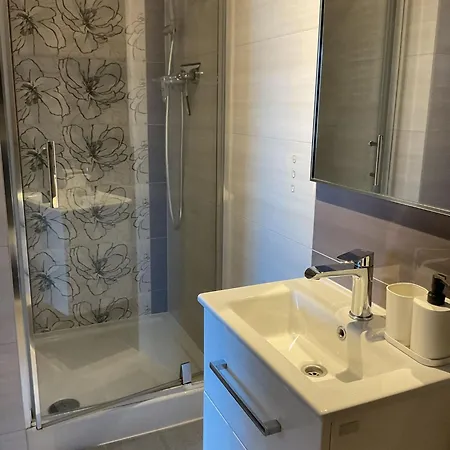 Quarto em Acomodações Particulares Pod Lasem *