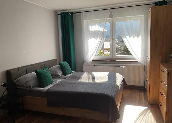 Pod Lasem Kwatera prywatna *